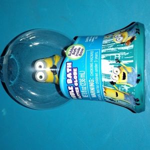 Minions Bubble Bath Glitter Globe 8oz Removable Figure